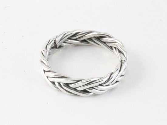 Gevlochten zilveren ring afbeelding 2