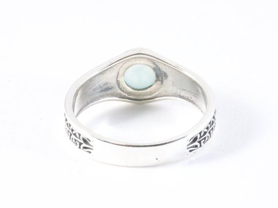 Bewerkte zilveren ring met aqua chalcedoon afbeelding 3