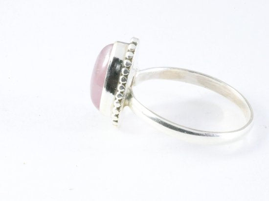 Bewerkte zilveren ring met rozenkwarts afbeelding 2