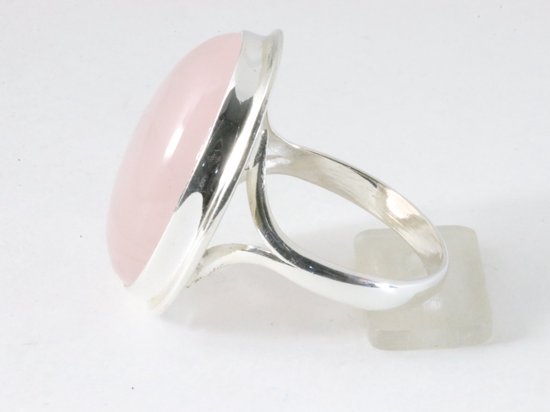 Grote ovale zilveren ring met rozenkwarts afbeelding 2