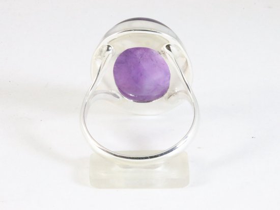 Grote ovale zilveren ring met amethist afbeelding 3
