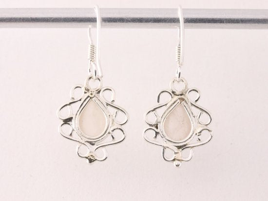 Fijne opengewerkte zilveren oorbellen met rozenkwarts afbeelding 3