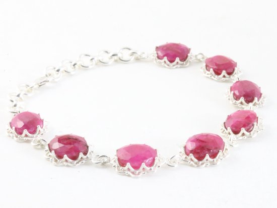 Bewerkte zilveren armband met robijn afbeelding 2