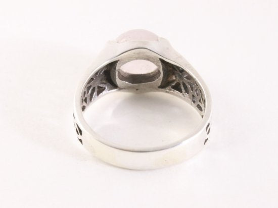 Opengewerkte zilveren ring met rozenkwarts afbeelding 3