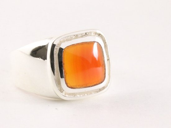 Zilveren zegelring met carneool afbeelding 1