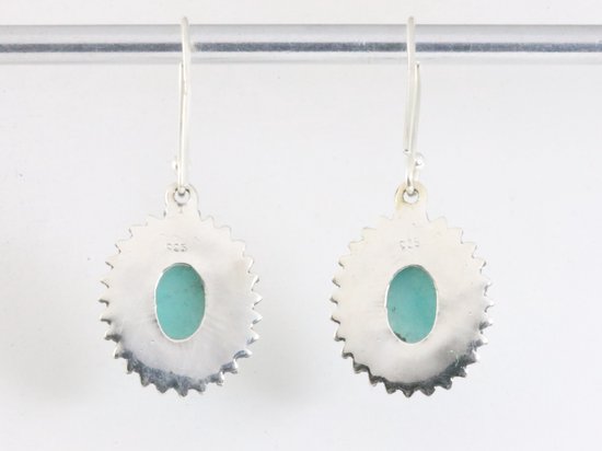 Bewerkte zilveren oorbellen met amazoniet afbeelding 3