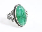Bewerkte zilveren ring met smaragd afbeelding 1