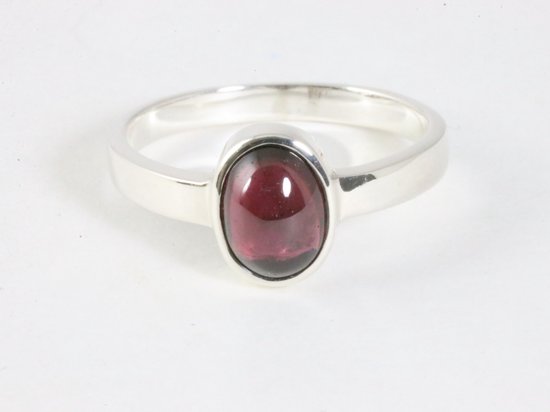Hoogglans zilveren ring met granaat afbeelding 4