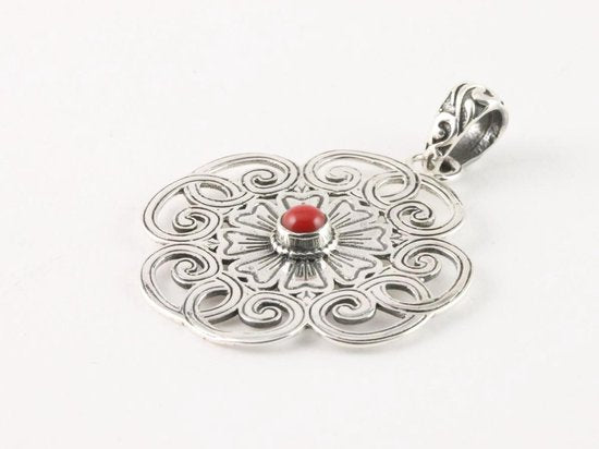 Grote opengewerkte zilveren hanger met rode koraal steen afbeelding 3