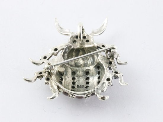 Zilveren kever broche met rode emaille en marcasiet afbeelding 4