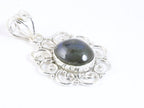 Opengewerkte zilveren hanger met labradoriet afbeelding 2