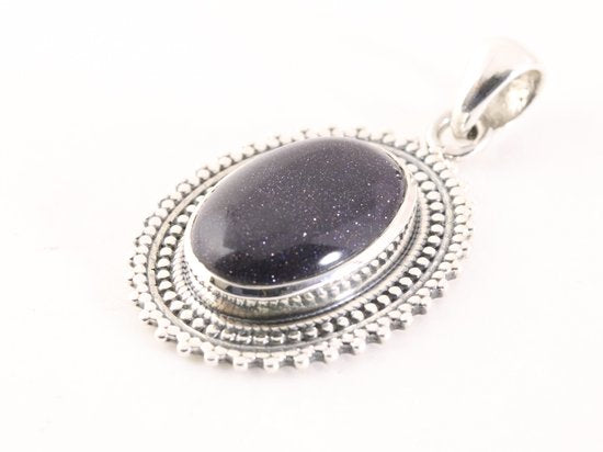 Bewerkte zilveren hanger met blauwe zonnesteen afbeelding 2