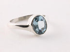 Zilveren ring met blauwe topaas afbeelding 1
