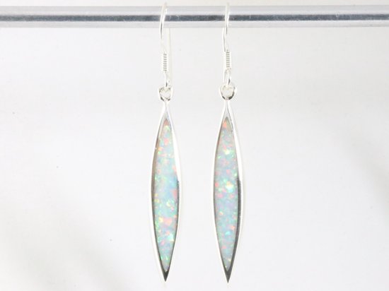 Fijne lange druppelvormige zilveren oorbellen met welo opaal afbeelding 3