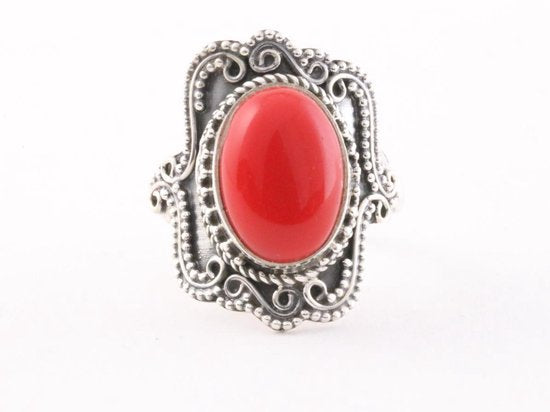 Bewerkte zilveren ring met rode koraal steen afbeelding 2