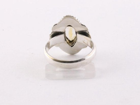 Bewerkte zilveren ring met citrien afbeelding 3