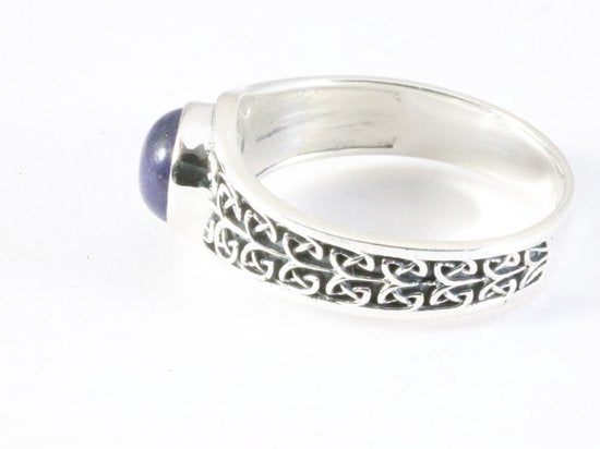 Bewerkte zilveren ring met lapis lazuli afbeelding 2