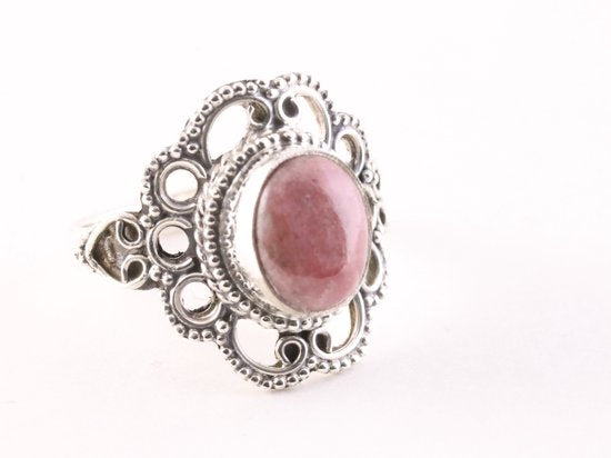 Opengewerkte zilveren ring met rhodoniet afbeelding 1