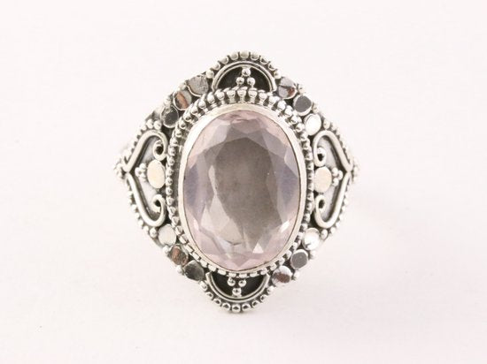Bewerkte zilveren ring met rozenkwarts afbeelding 4