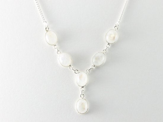 Fijne zilveren ketting met regenboog maansteen afbeelding 1