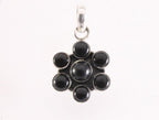 Bloemvormige zilveren hanger met onyx afbeelding 3