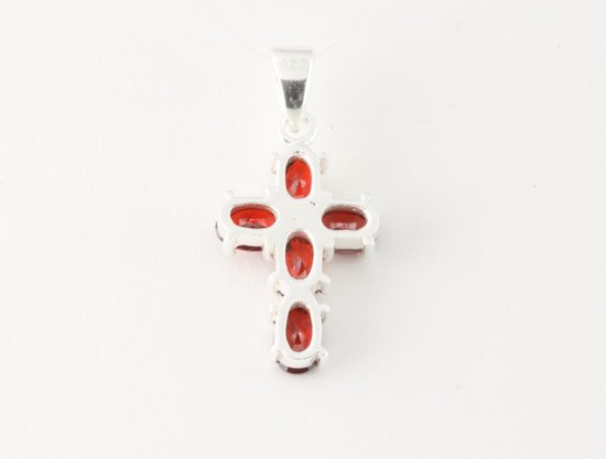 Fijne zilveren kruishanger met granaat afbeelding 3