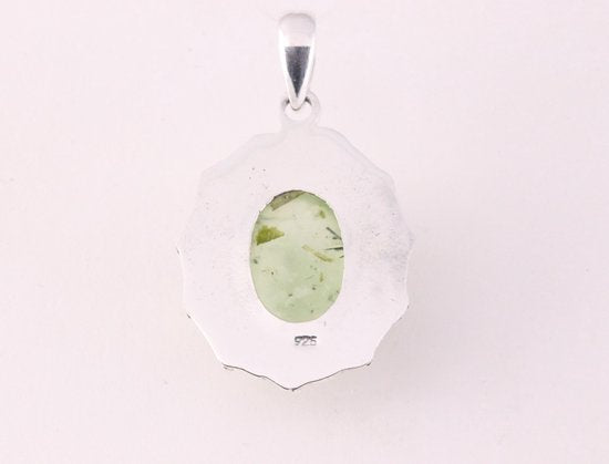 Bewerkte zilveren hanger met prehniet afbeelding 3
