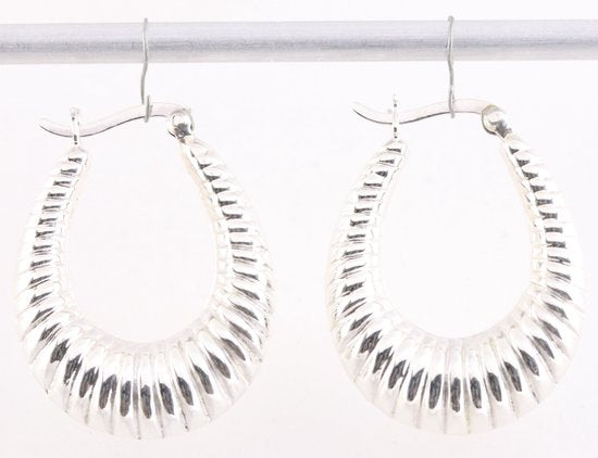 Bewerkte ovale zilveren oorringen afbeelding 1