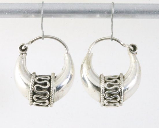 Fijne bewerkte zilveren Bali oorringen afbeelding 1