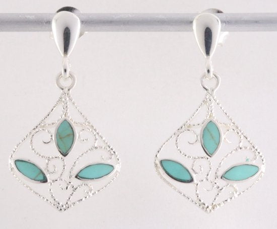 Fijne opengewerkte zilveren oorstekers met groene turkoois afbeelding 1