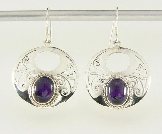 Ronde opengewerkte zilveren oorbellen met amethist afbeelding 5