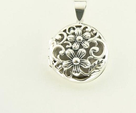Rond opengewerkt zilveren medaillon met bloemengravering afbeelding 4