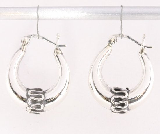 Fijne bewerkte zilveren Bali oorringen afbeelding 1