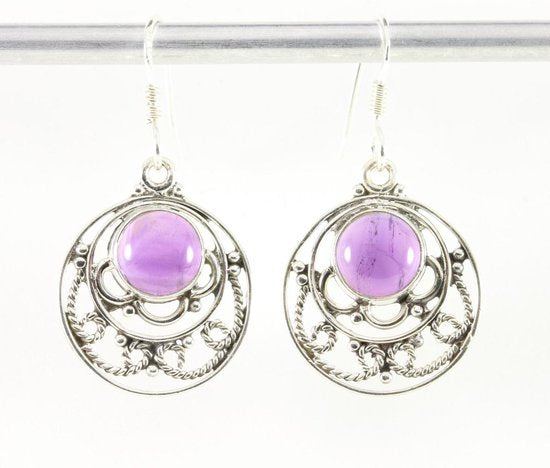 Ronde opengewerkte zilveren oorbellen met amethist afbeelding 1