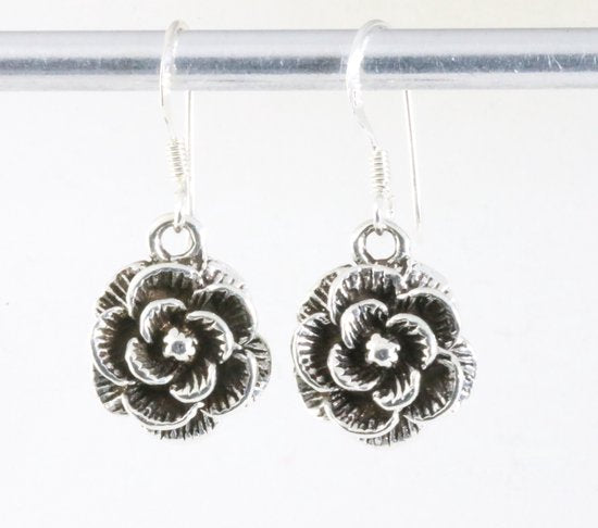 Zilveren roosjes oorbellen afbeelding 1