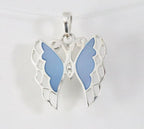 Fijne zilveren vlinder hanger met blauwe schelp afbeelding 1
