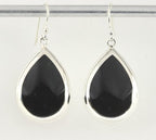 Grote druppelvormige zilveren oorbellen met onyx afbeelding 1