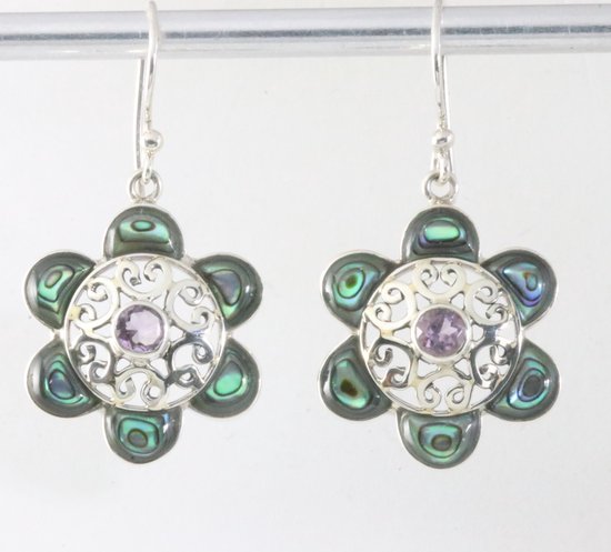 Opengewerkte zilveren oorbellen met abalone schelp en amethist afbeelding 1