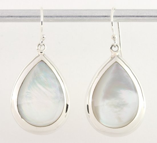 Grote druppelvormige zilveren oorbellen met parelmoer afbeelding 1