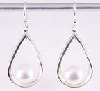 Opengewerkte hoogglans zilveren oorbellen met zoetwater parel afbeelding 1