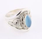 Bewerkte zilveren ring met blauwe chalcedoon afbeelding 1