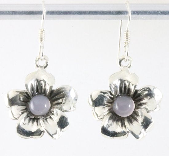 Bloemvormige zilveren oorbellen met rozenkwarts afbeelding 1