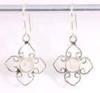 Fijne opengewerkte zilveren oorbellen met regenboog maansteen afbeelding 1