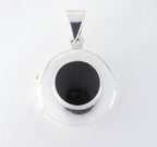 Fijn rond hoogglans zilveren medaillon met onyx afbeelding 1