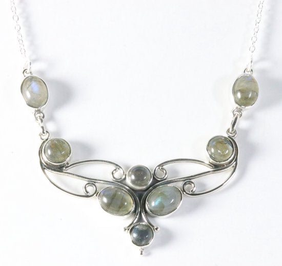 Bewerkte zilveren ketting met labradoriet afbeelding 1