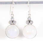 Zilveren oorbellen met regenboog maansteen afbeelding 1