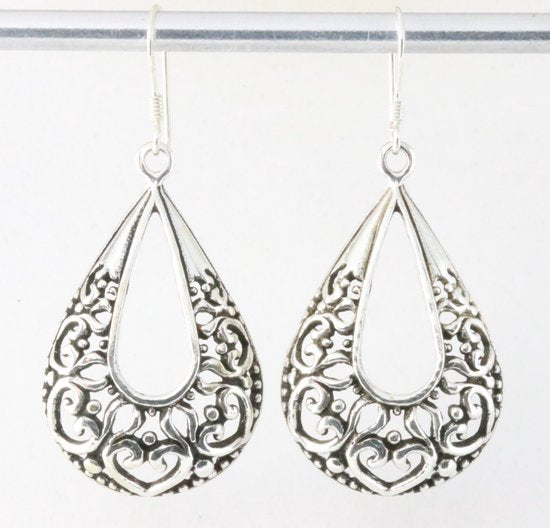 Opengewerkte zilveren oorbellen afbeelding 1