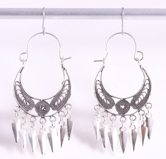 Fijne bewerkte zilveren filigrein oorringen afbeelding 1