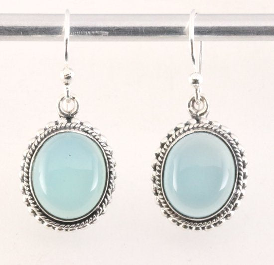 Bewerkte ovale zilveren oorbellen met aqua chalcedoon afbeelding 1