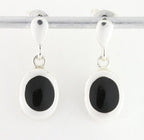 Hoogglans zilveren oorstekers met onyx afbeelding 1